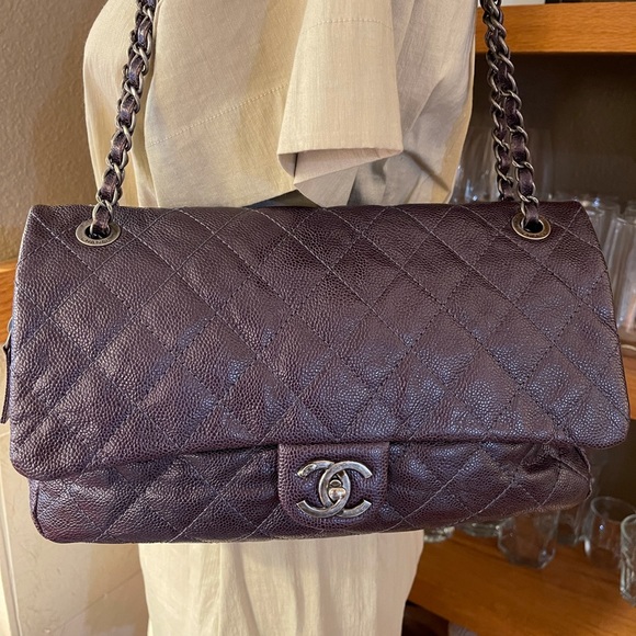 ❌SOLD❌💯Authentic Chanel XL Flap Iridescent Caviar - Picture 14 of 16